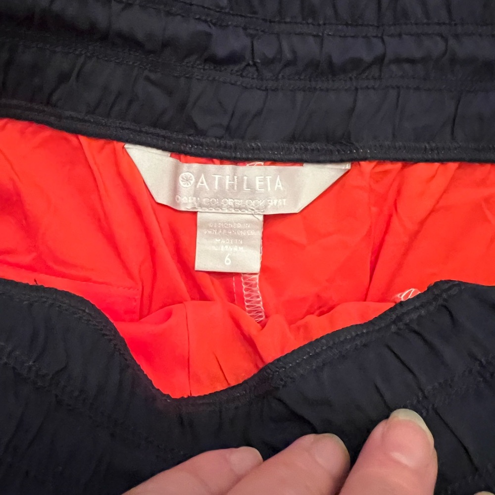 Bundle of 3 shorts - Athleta size6 and Free Assembly size S